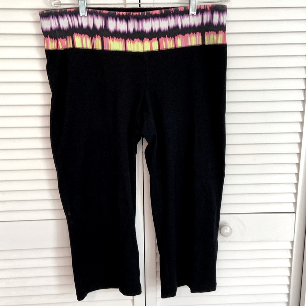Livi Active Capri Yoga Pants 14/16 Black